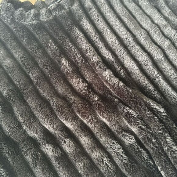 Black Zara Sweater - Picture 2 of 9